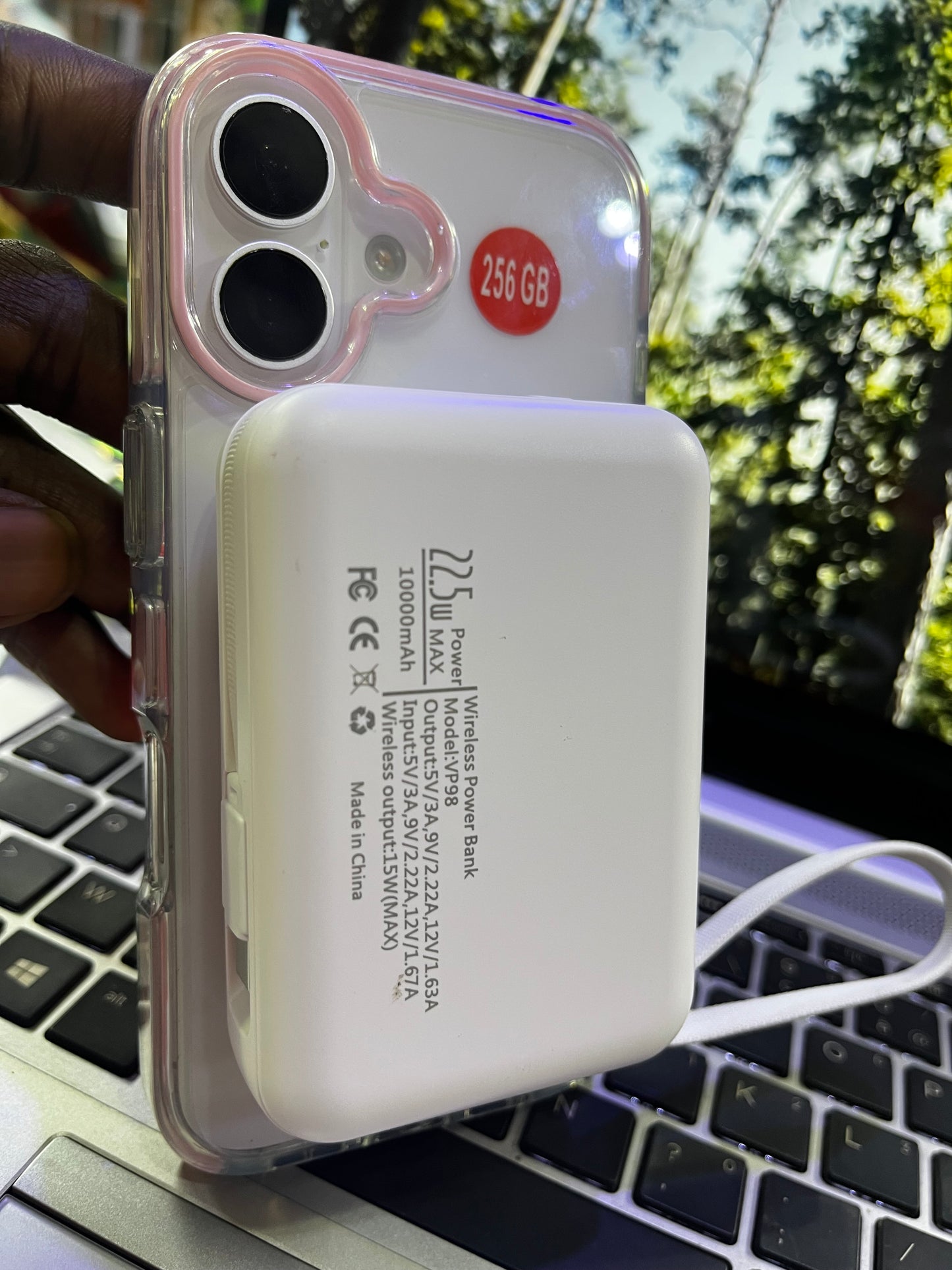 MINI POWER BANK MAGNÉTIQUE QI - 10000MAH - CHARGEUR SANS FIL