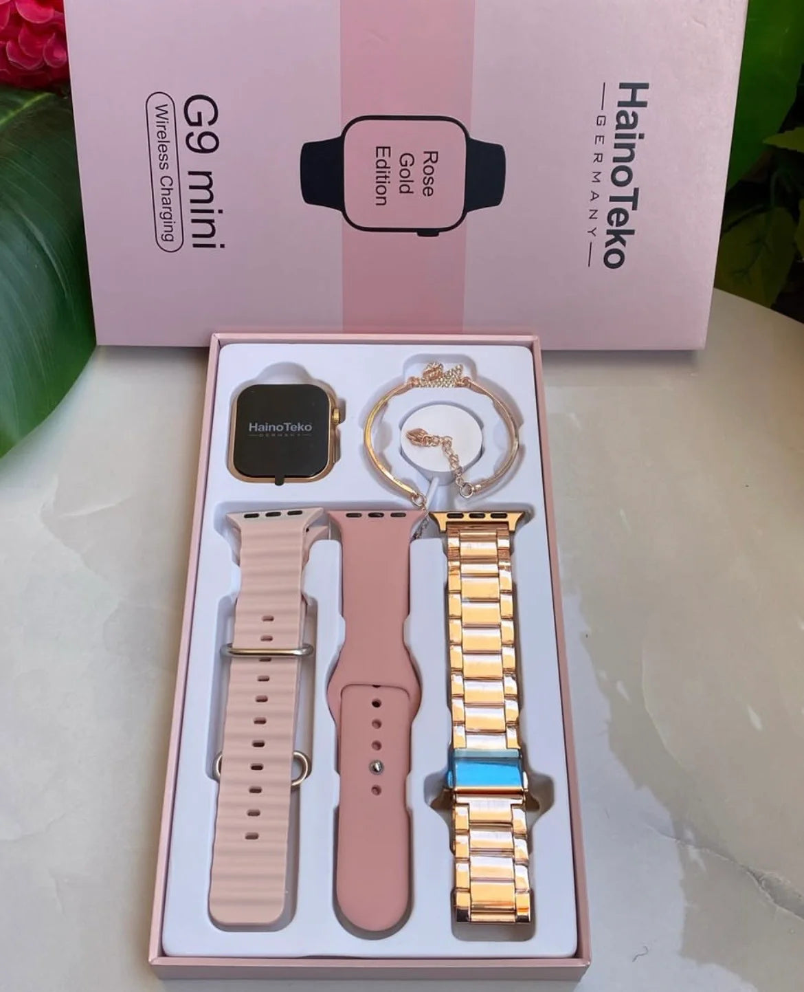 Voici un aperçu clair de la G9 Mini Smart Watch - un portable économique souvent vendu sous la marque Haino Teko