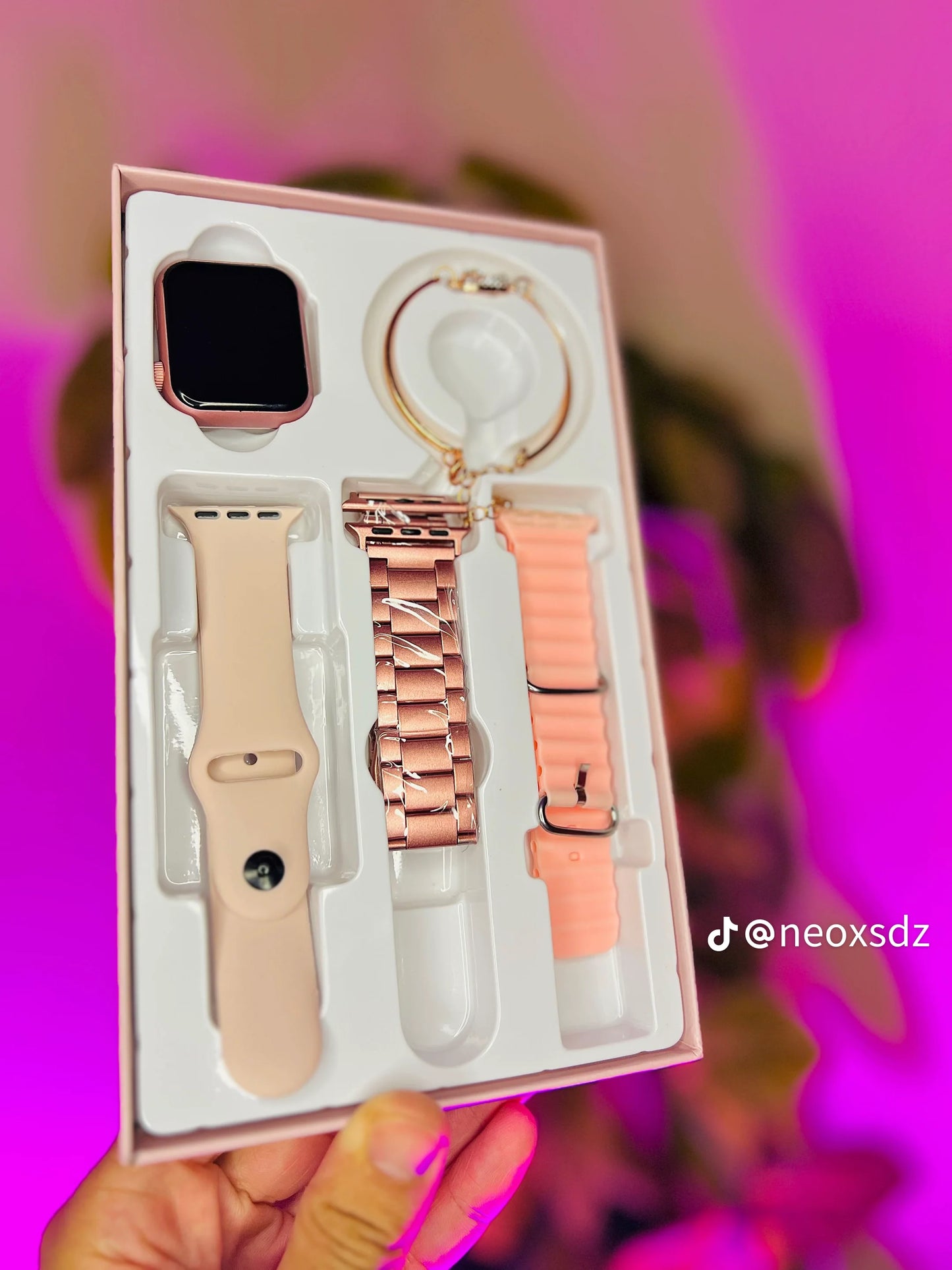 Voici un aperçu clair de la G9 Mini Smart Watch - un portable économique souvent vendu sous la marque Haino Teko